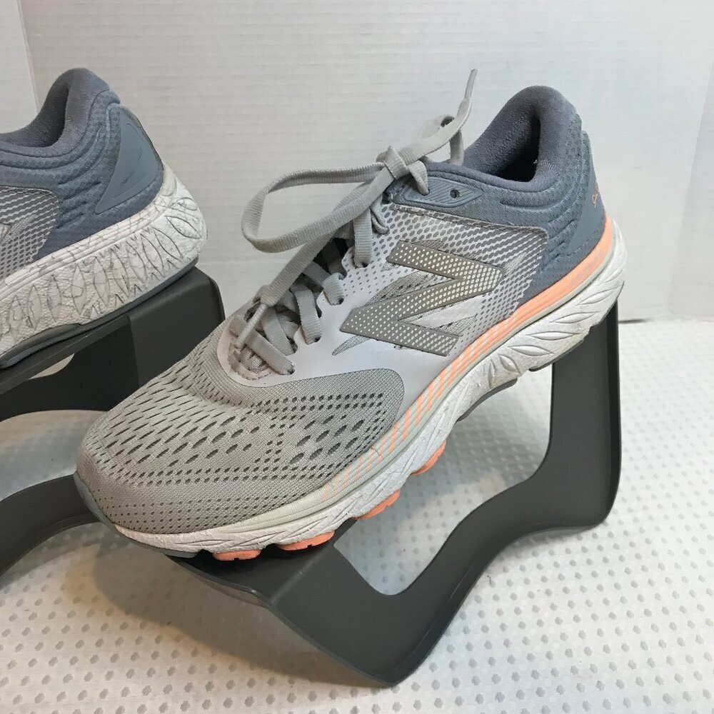 NEW BALANCE 940 WOMENS SNEAKERS SIZE 8 - Picture 3 of 10